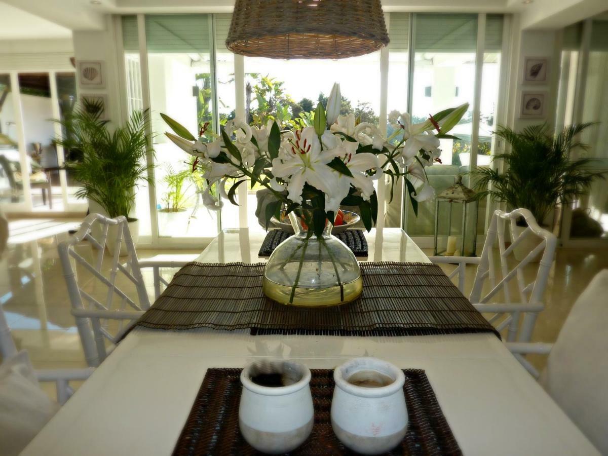 Villa Breeze Boutique Guest Rooms, Marbella Sitio de Calahonda Exterior photo