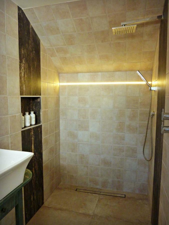 Villa Breeze Boutique Guest Rooms, Marbella Sitio de Calahonda Exterior photo