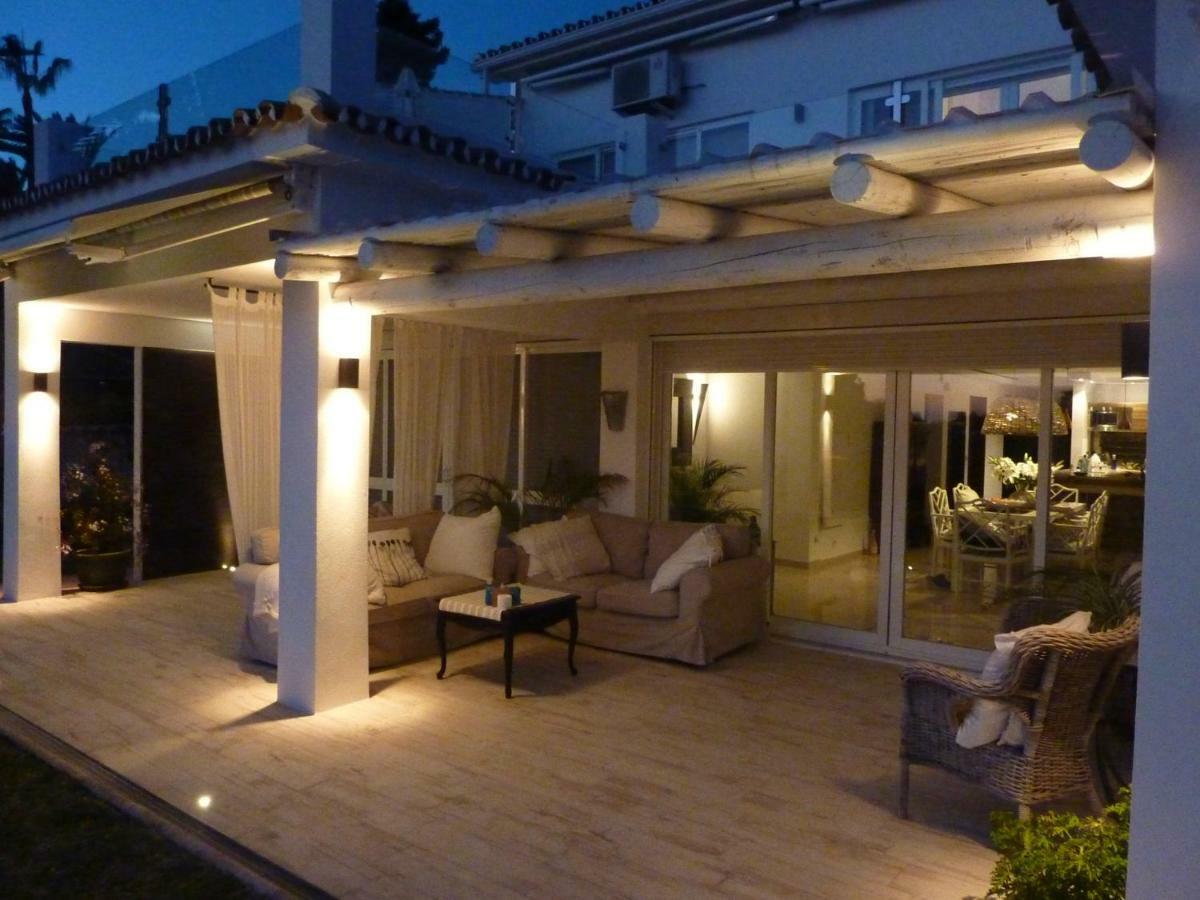 Villa Breeze Boutique Guest Rooms, Marbella Sitio de Calahonda Exterior photo